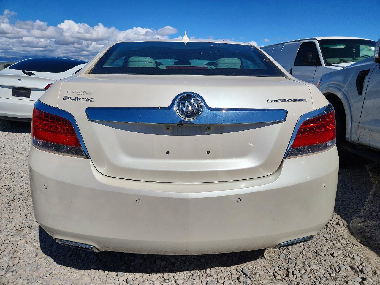 BUICK LACROSSE 2012 — 7