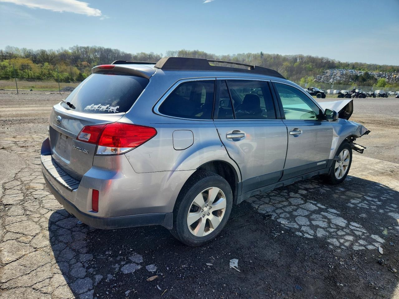 SUBARU OUTBACK 2010 — 4
