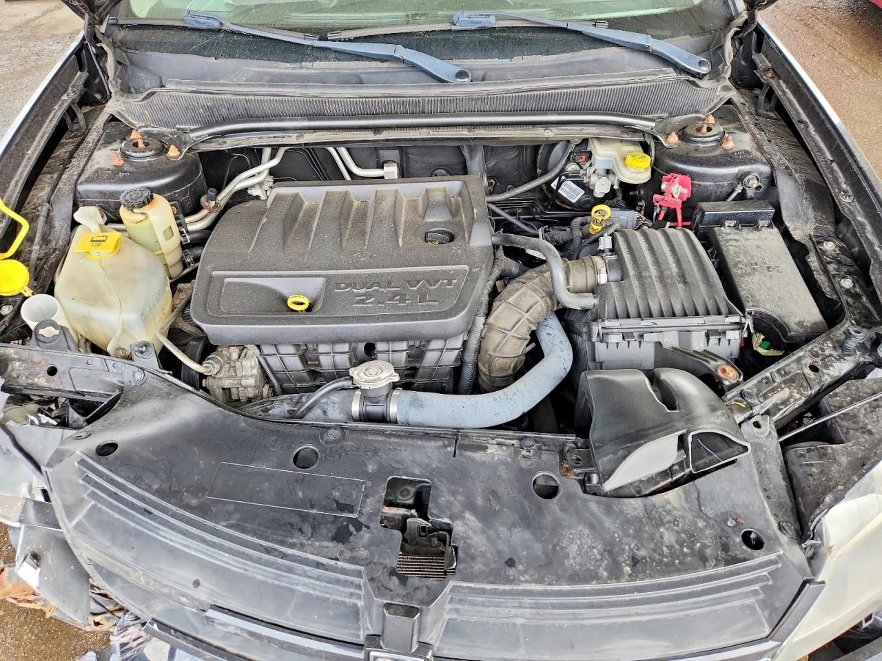 DODGE AVENGER 2010 — 12