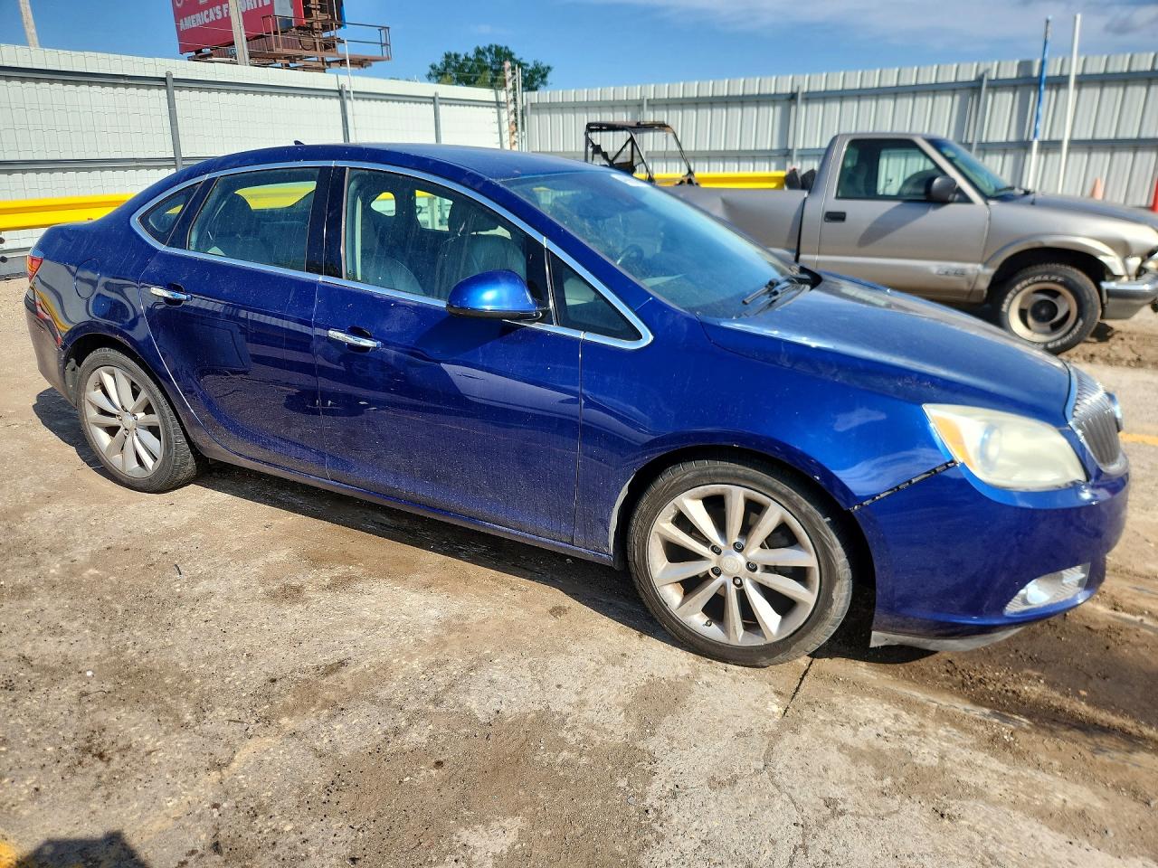 BUICK VERANO 2014 — 5