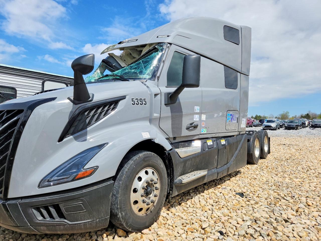 VOLVO VNL 2026 — 3