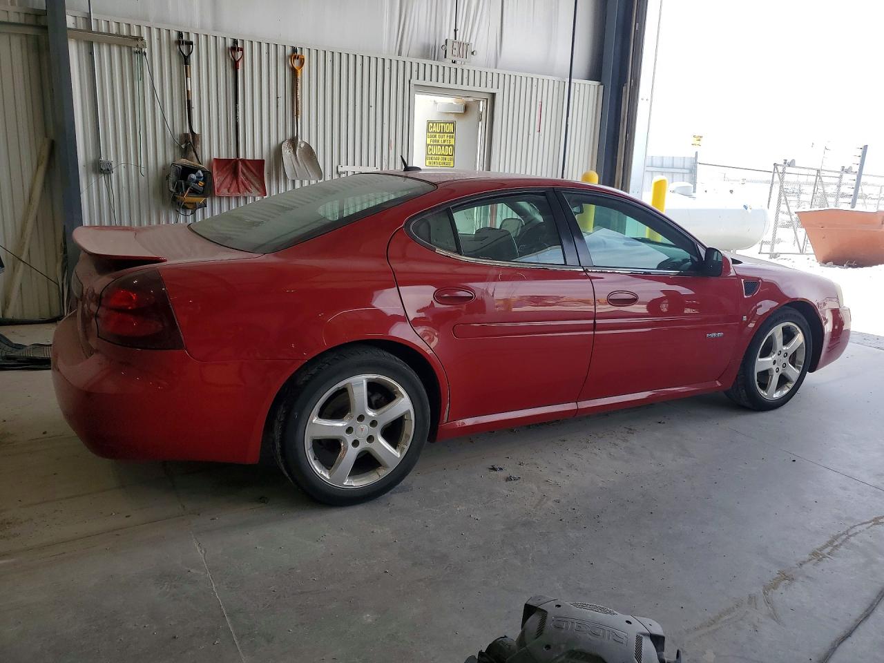 PONTIAC GRAND PRIX 2008 — 4