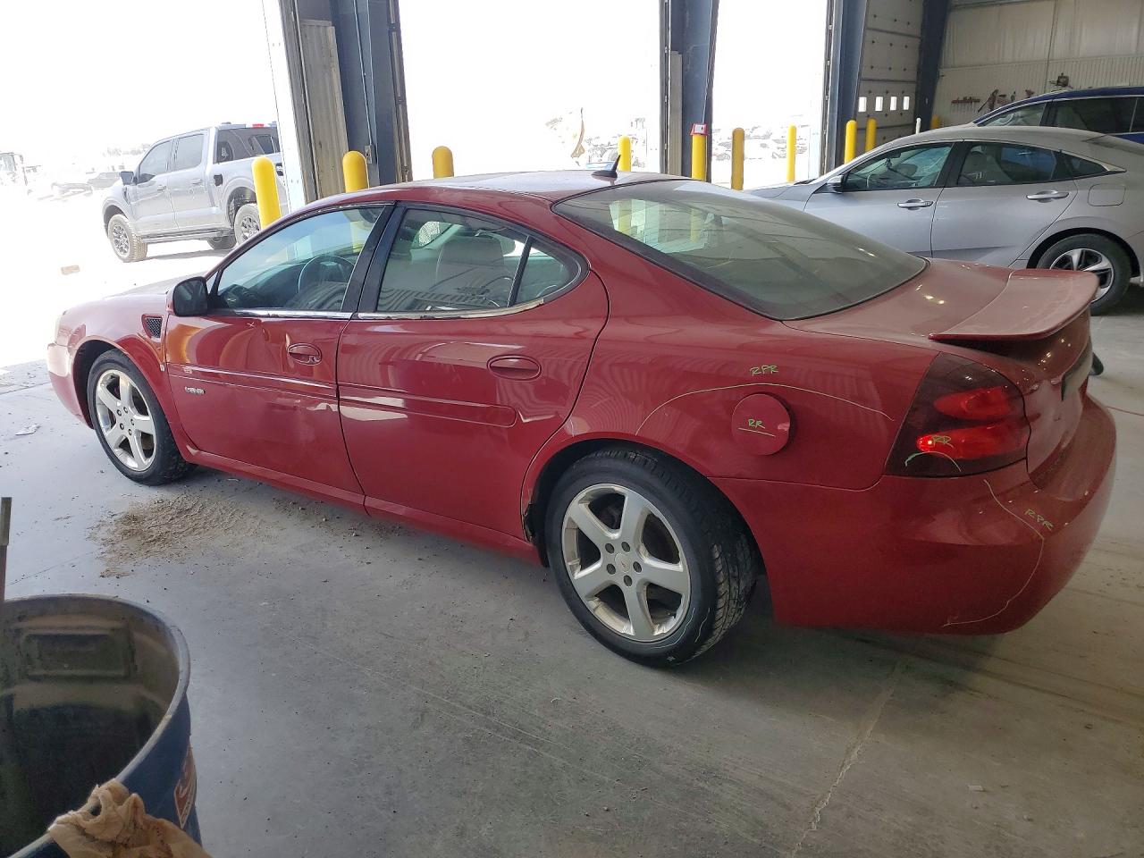 PONTIAC GRAND PRIX 2008 — 3