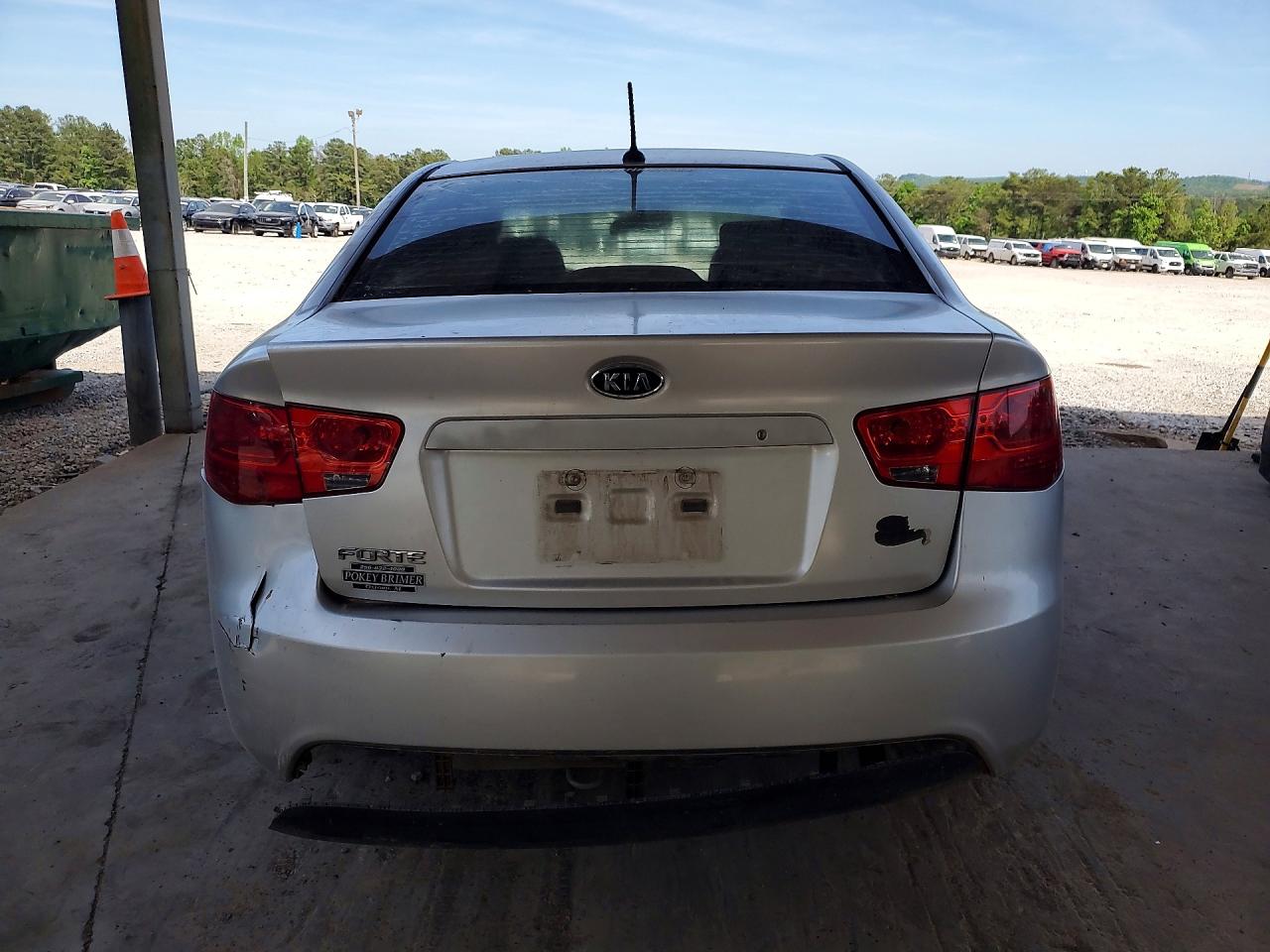 KIA FORTE 2012 — 7