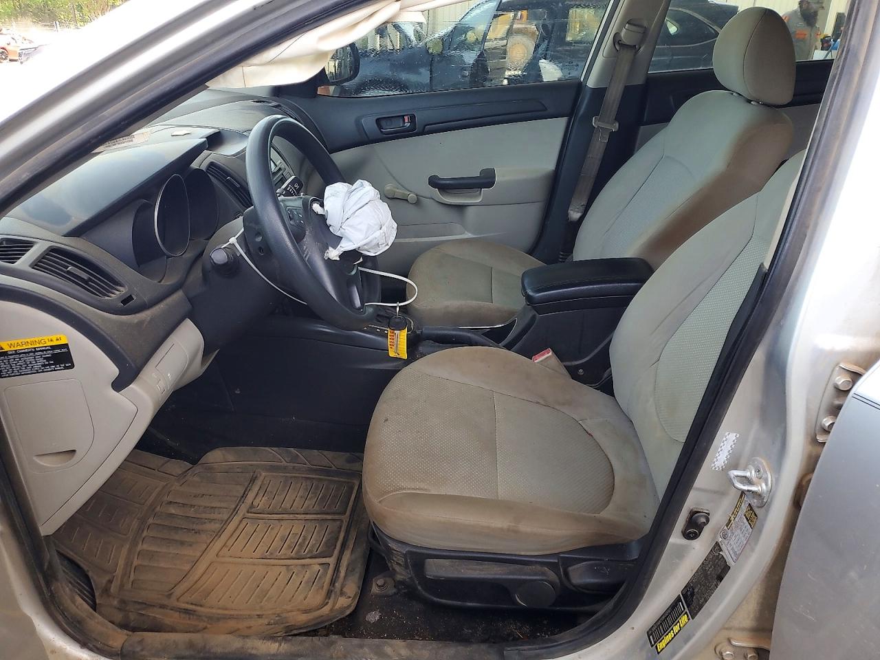 KIA FORTE 2012 — 8