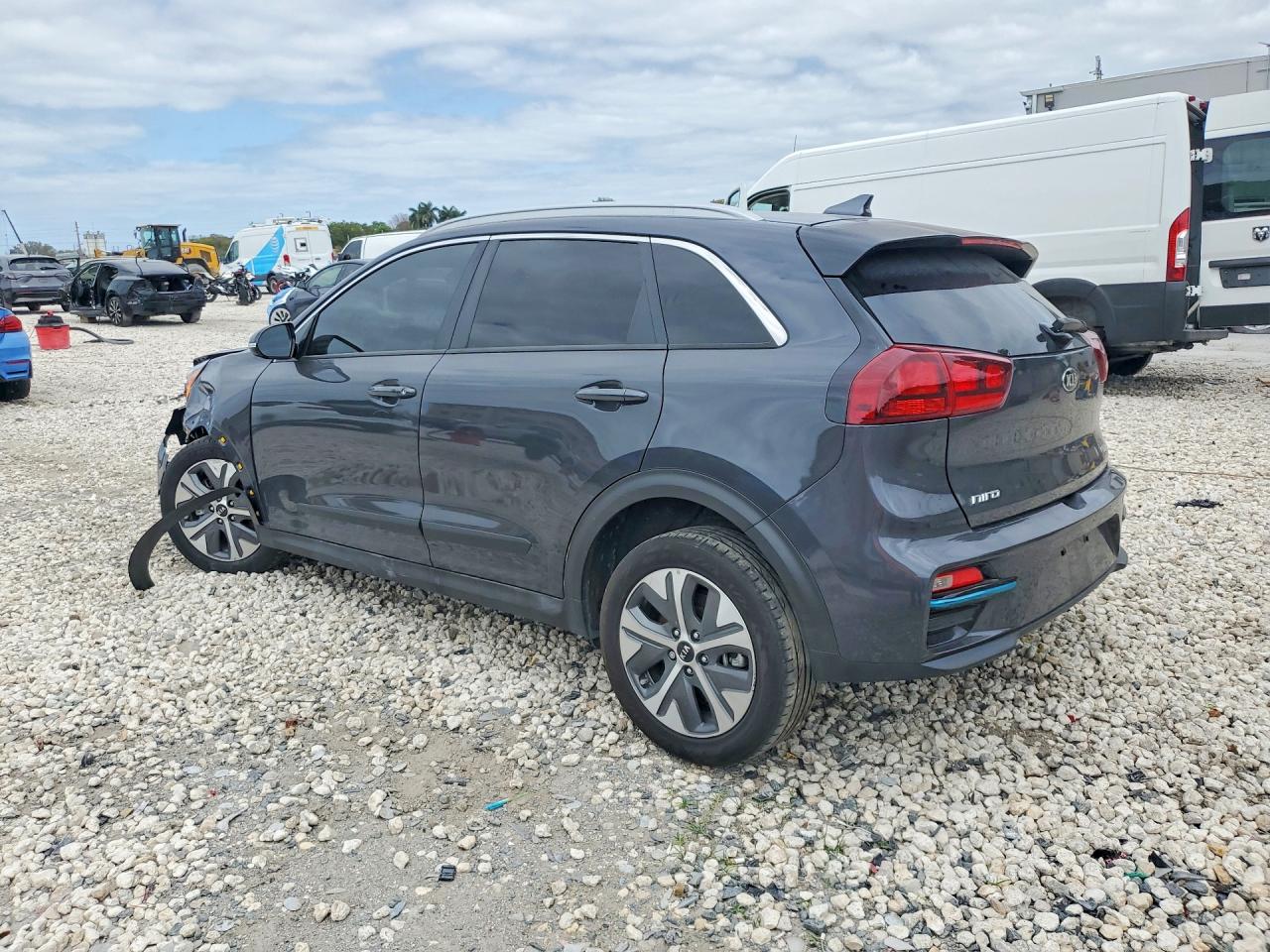 KIA NIRO 2020 — 3