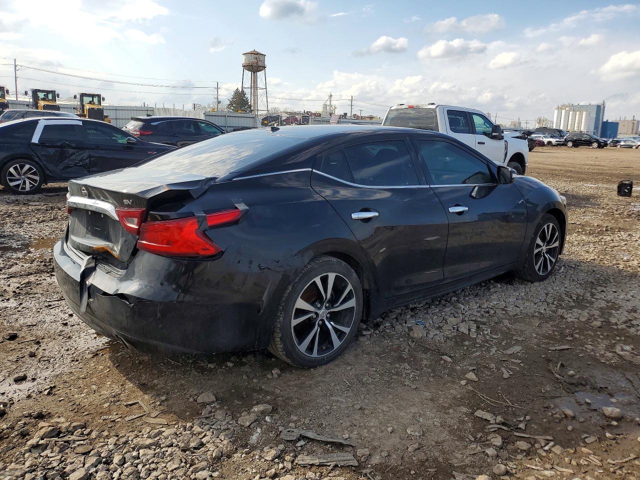 NISSAN MAXIMA 2018 — 4