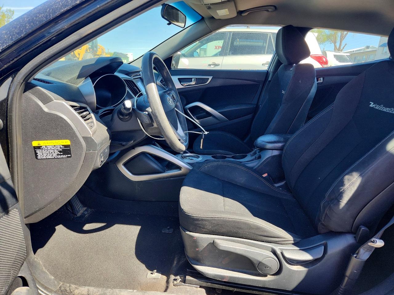 HYUNDAI VELOSTER 2015 — 8