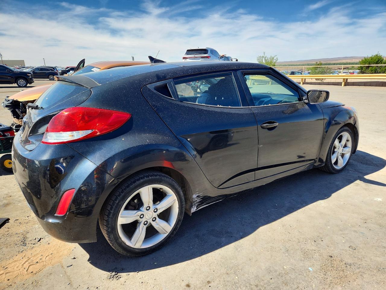 HYUNDAI VELOSTER 2015 — 4