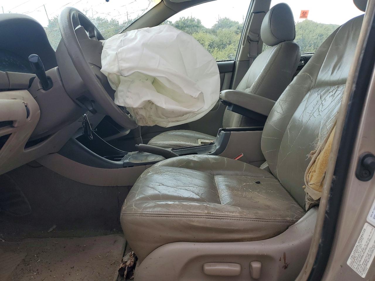 TOYOTA CAMRY 2002 — 8
