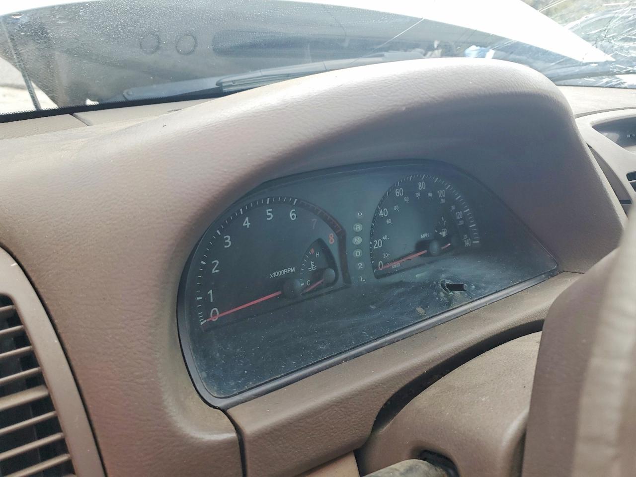 TOYOTA CAMRY 2002 — 10