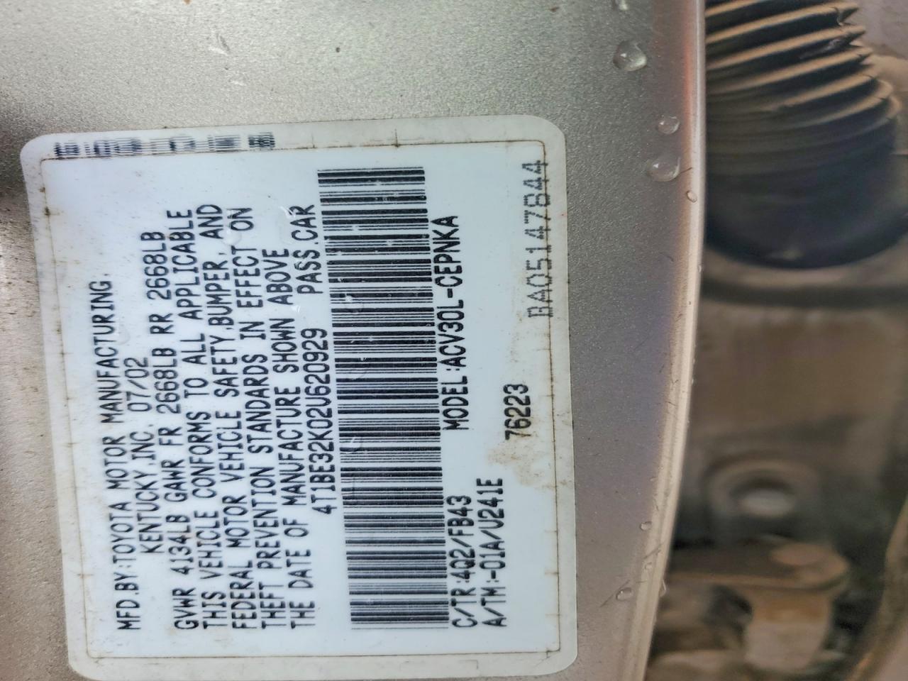 TOYOTA CAMRY 2002 — 14