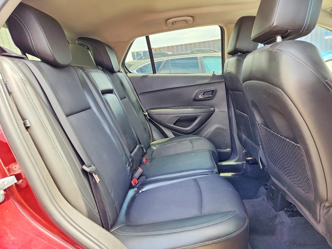 CHEVROLET TRAX 2016 — 12