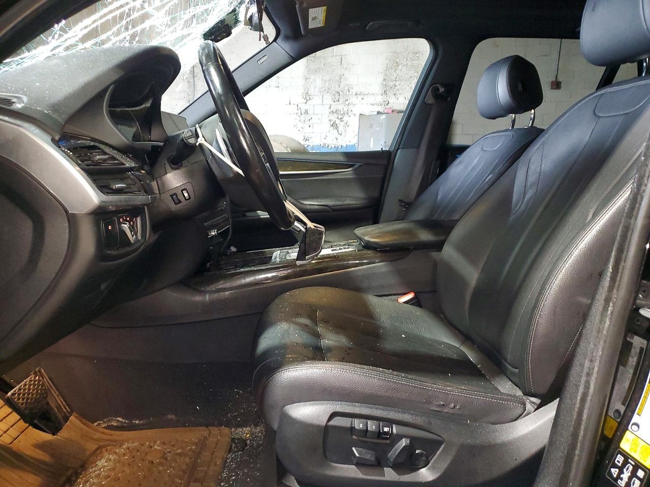 BMW X5 2018 — 8