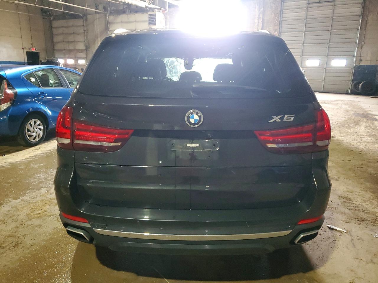 BMW X5 2018 — 7