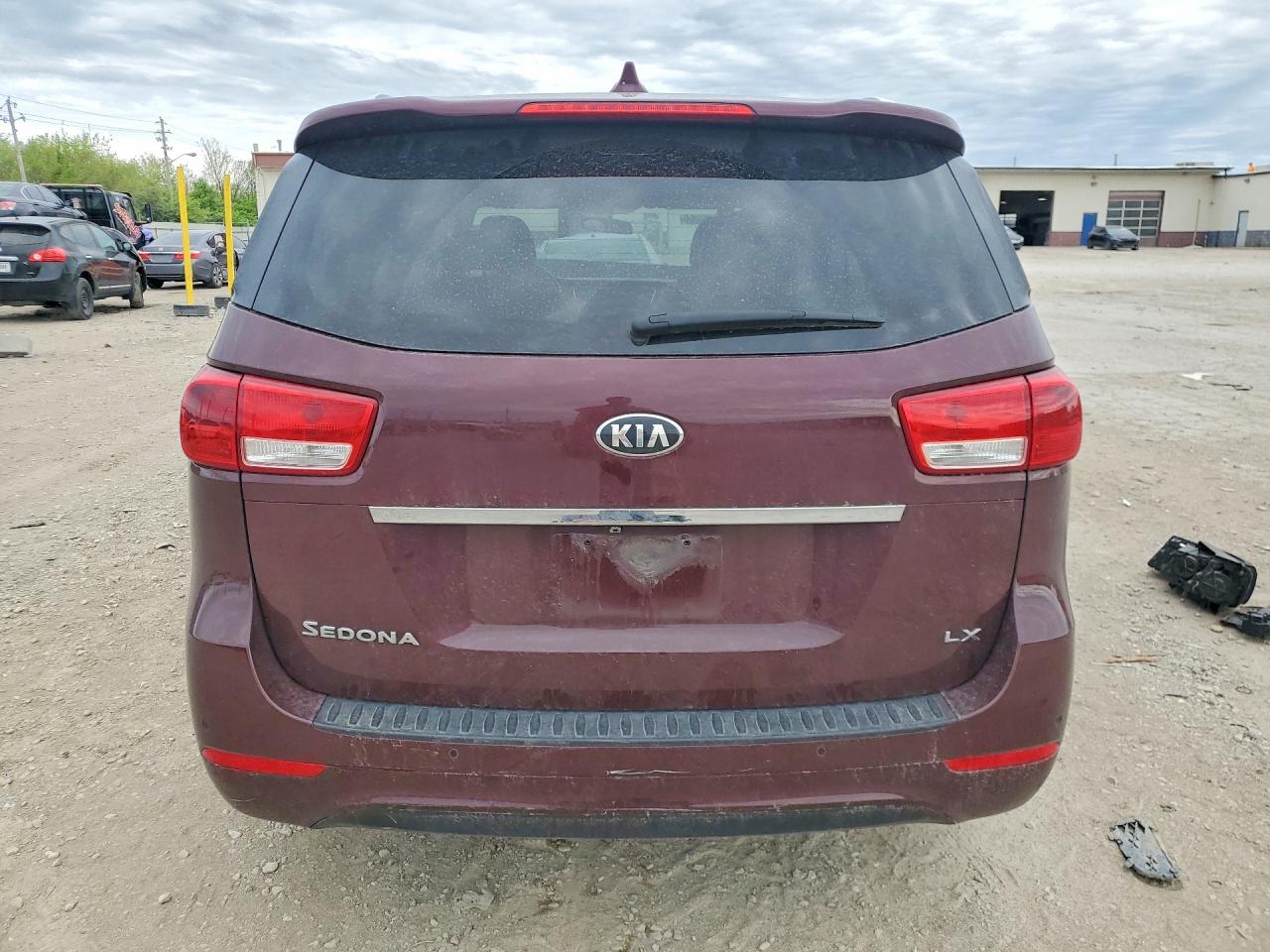 KIA SEDONA 2017 — 7