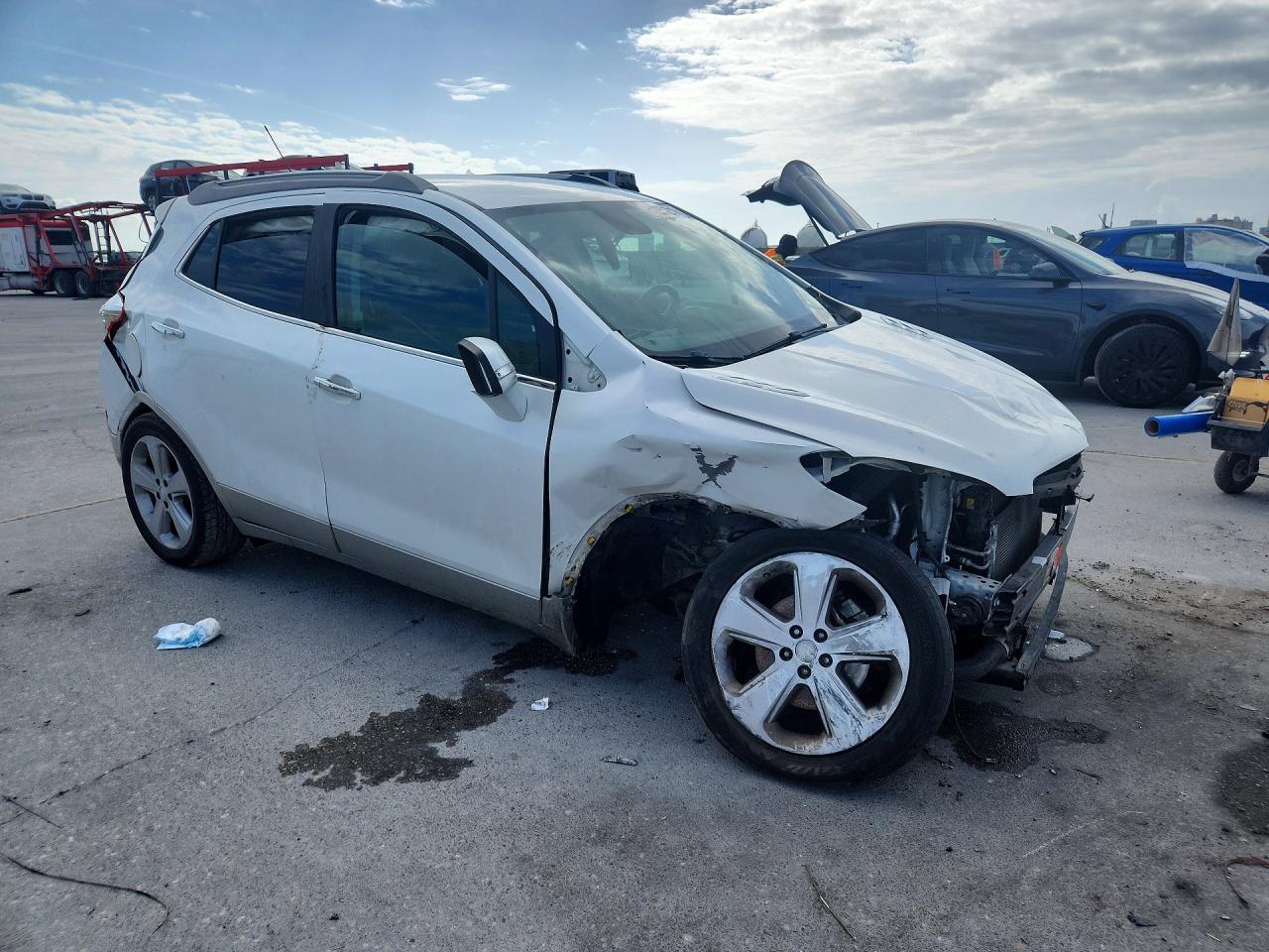BUICK ENCORE 2015 — 5