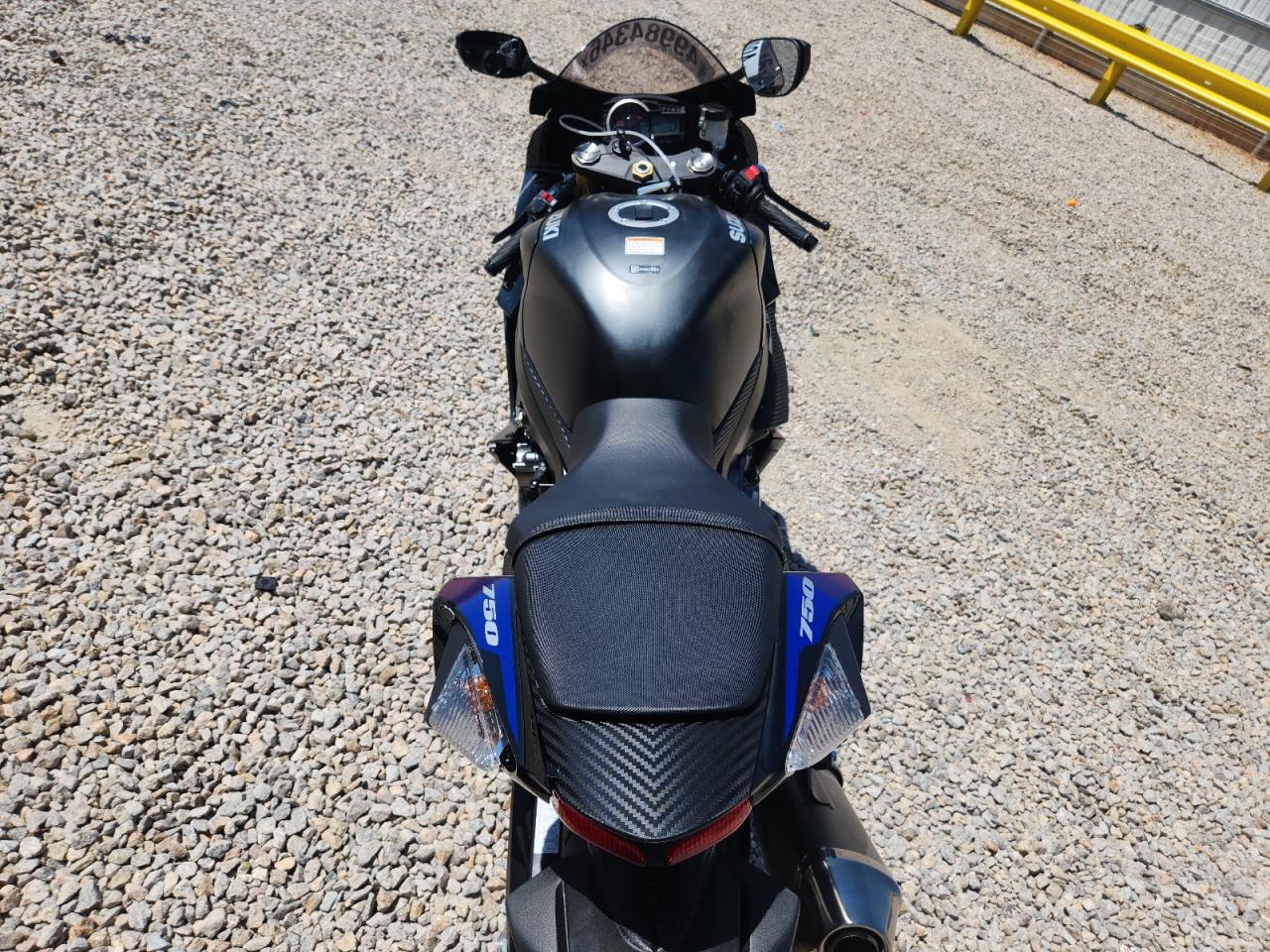 SUZUKI GSX-R750 2026 — 7