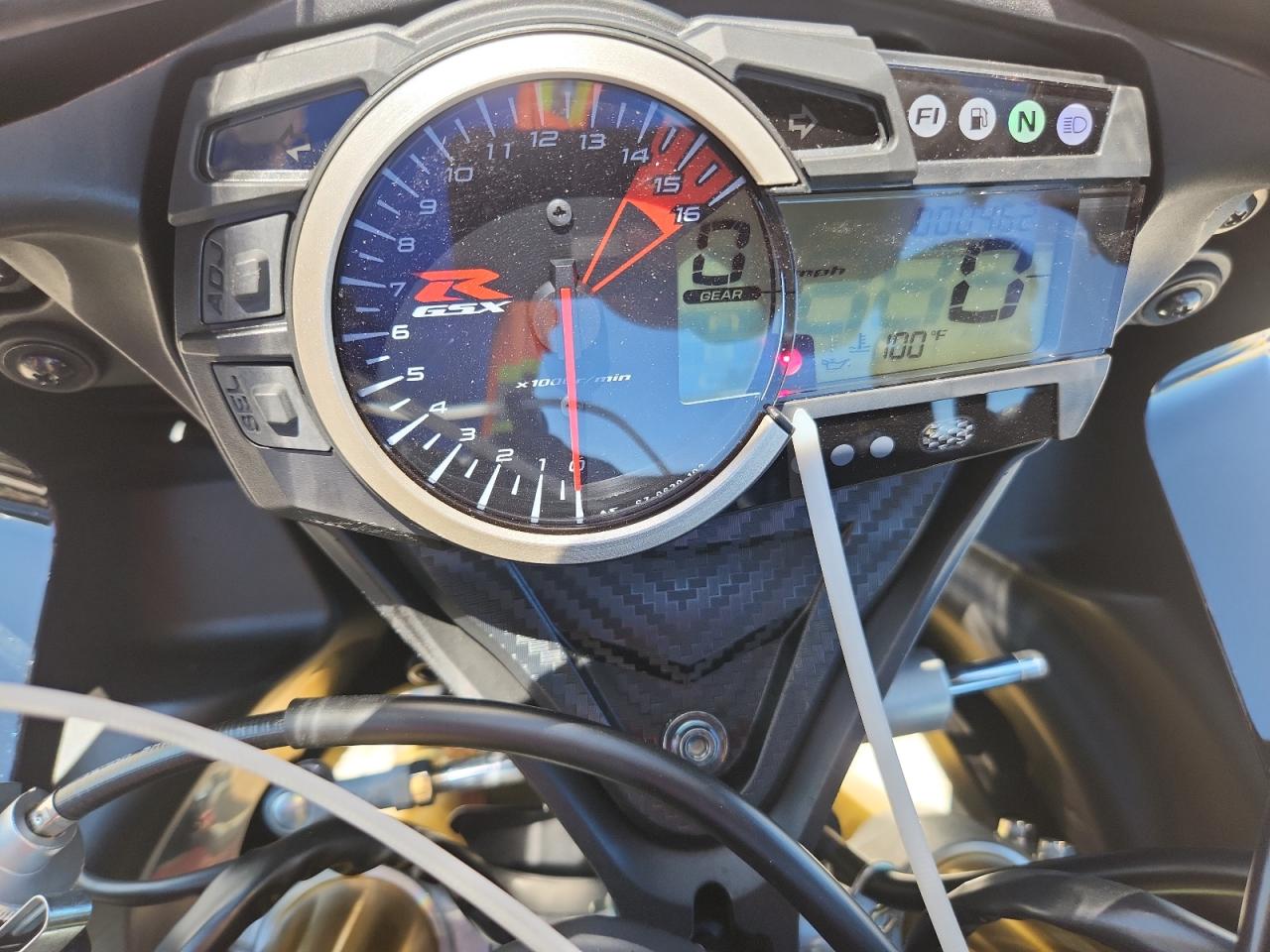 SUZUKI GSX-R750 2026 — 8