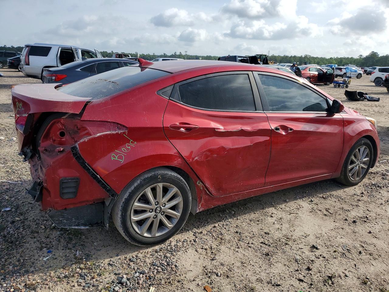 HYUNDAI ELANTRA 2015 — 4