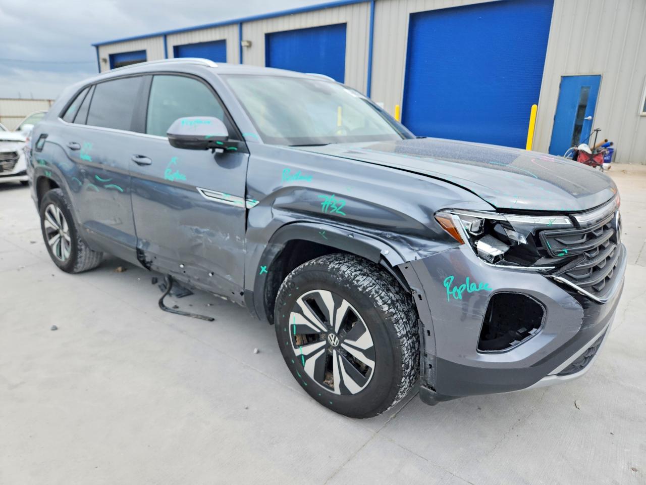 2025 VOLKSWAGEN ATLAS CROSS SPORT SE