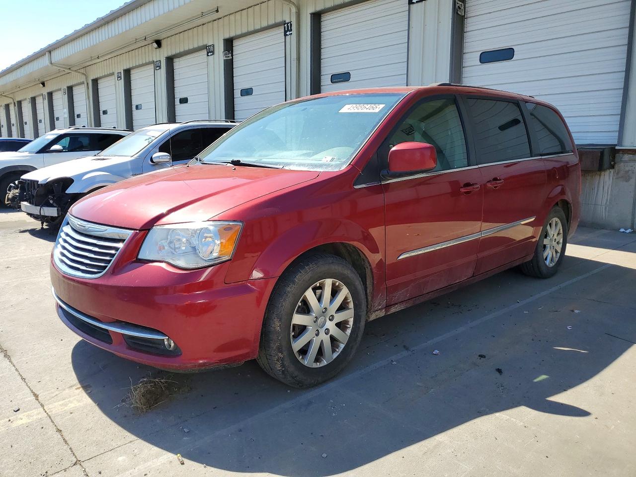 2015 CHRY TOWN AND COUNTRY