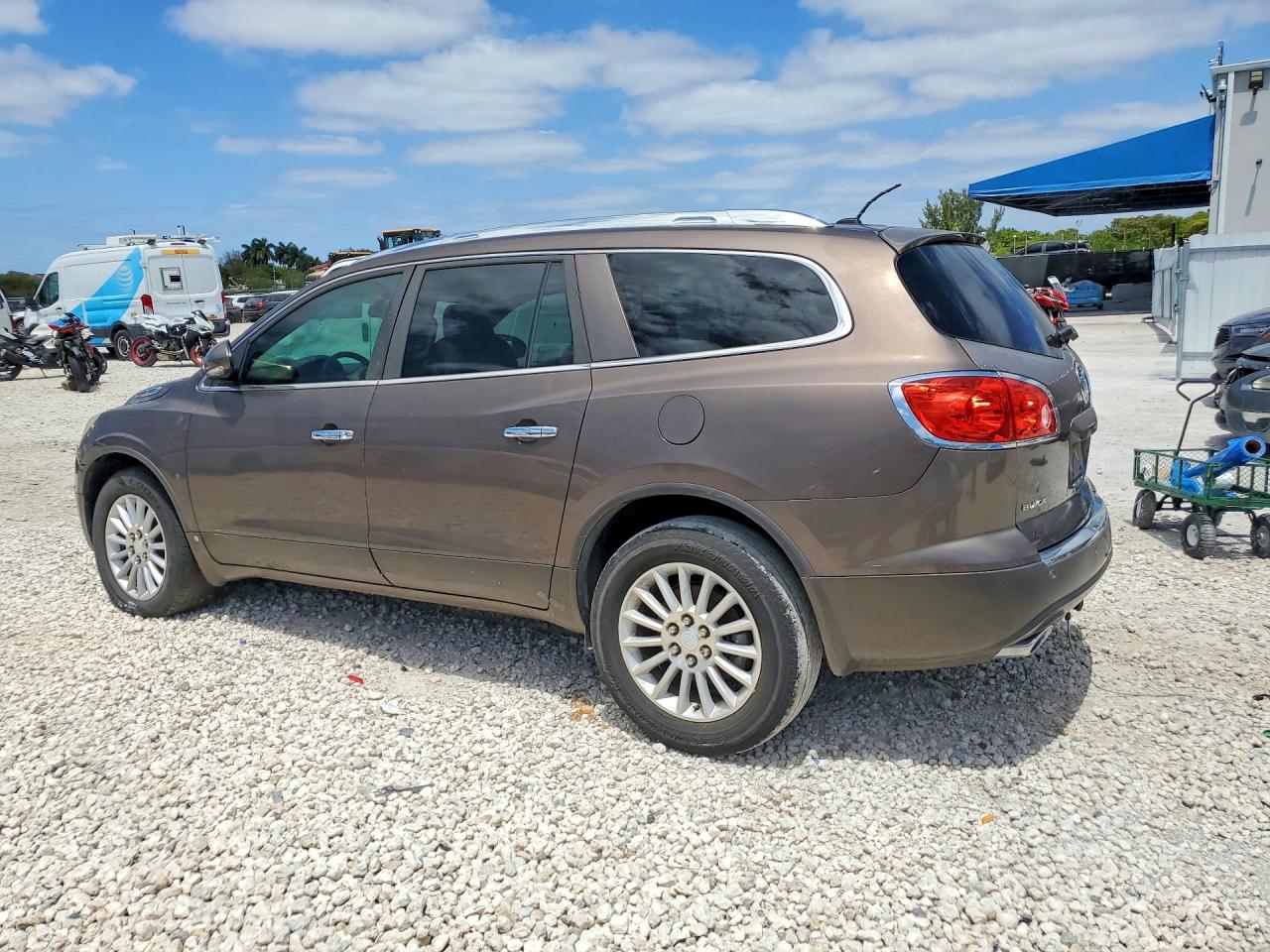 BUICK ENCLAVE 2009 — 3