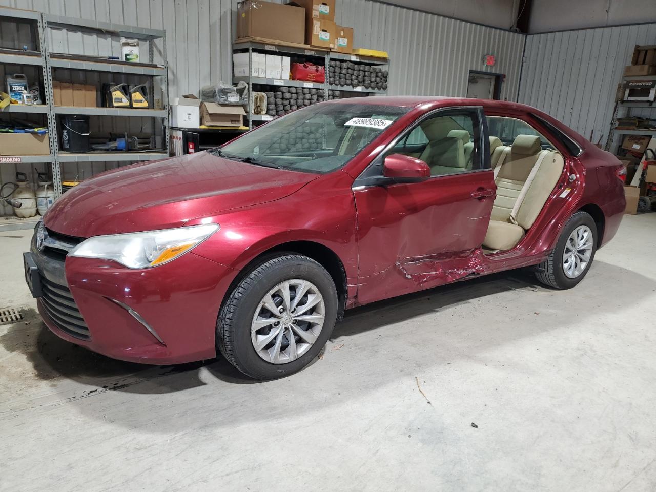 2016 TOYOTA CAMRY LE