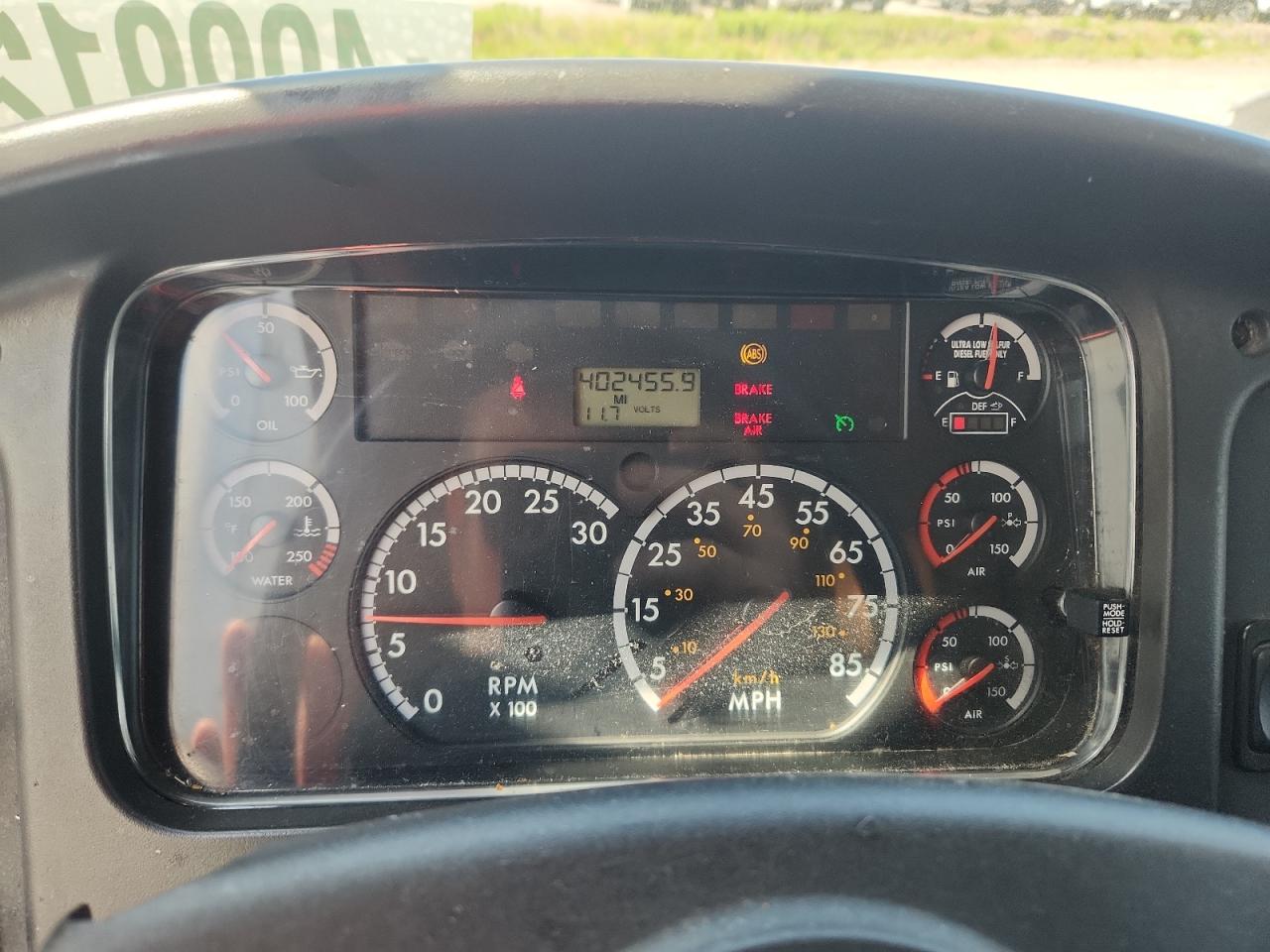 FREIGHTLINER M2 2013 — 10