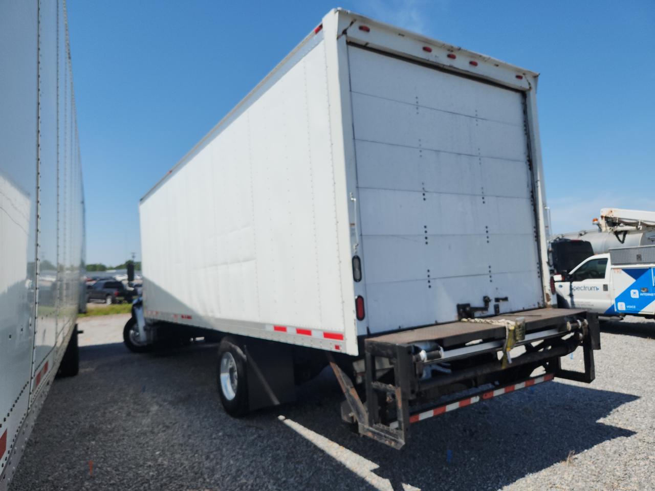 FREIGHTLINER M2 2013 — 3