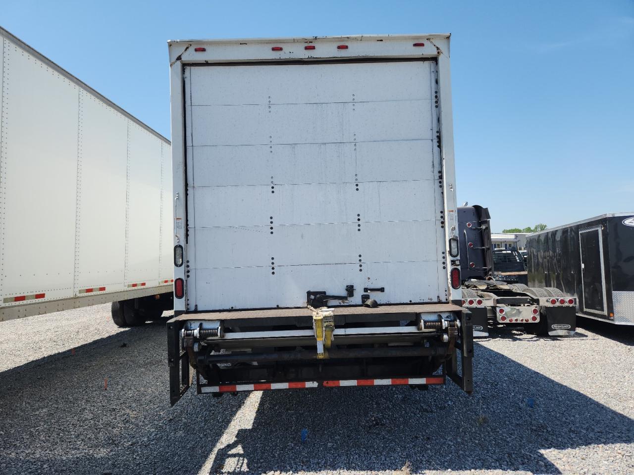 FREIGHTLINER M2 2013 — 11