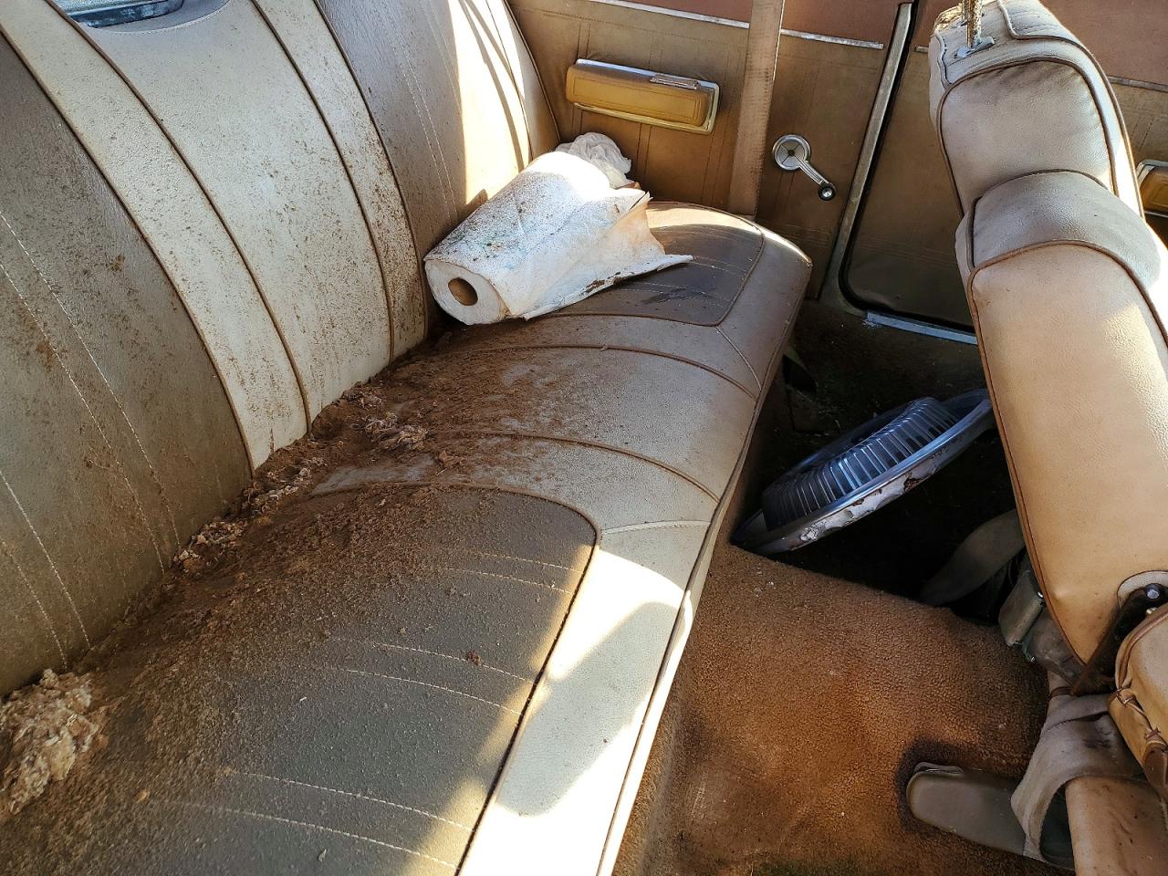 PLYMOUTH GRAN FURY 1973 — 11