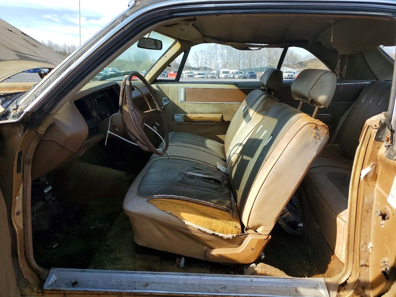 PLYMOUTH GRAN FURY 1973 — 8