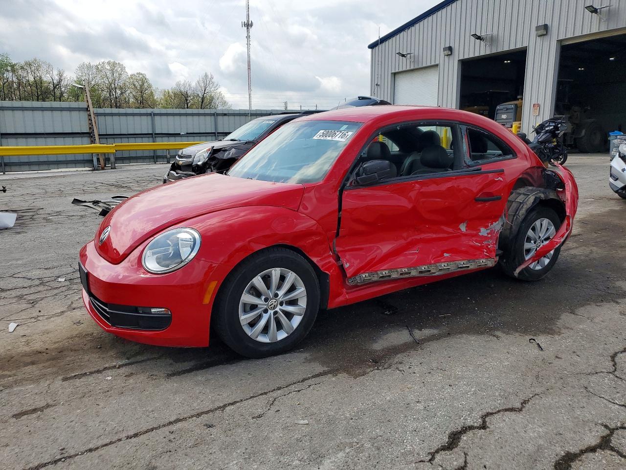 VOLKSWAGEN BEETLE 2015 — 2