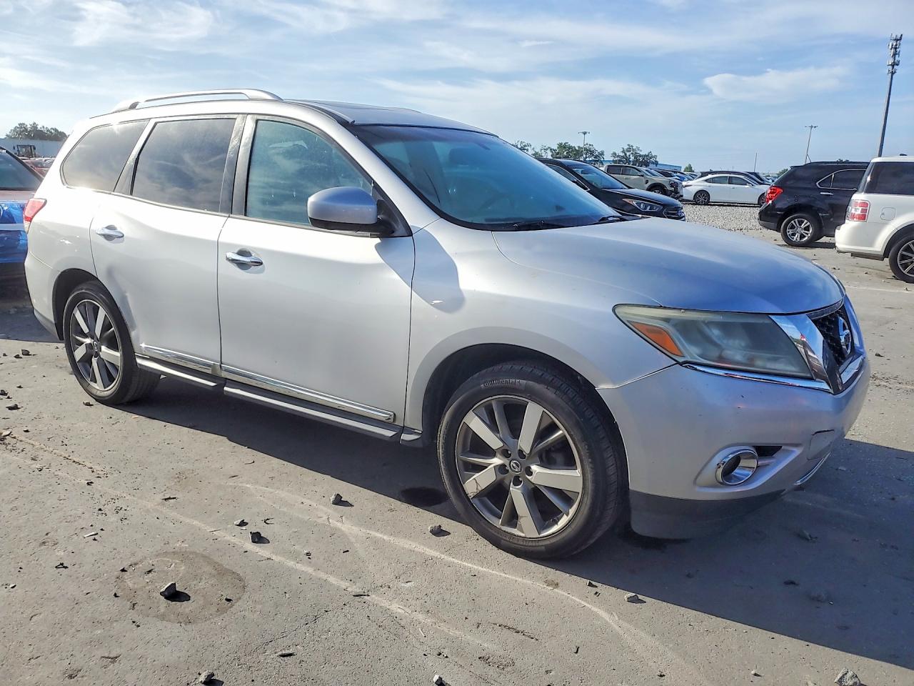 NISSAN PATHFINDER 2013 — 5