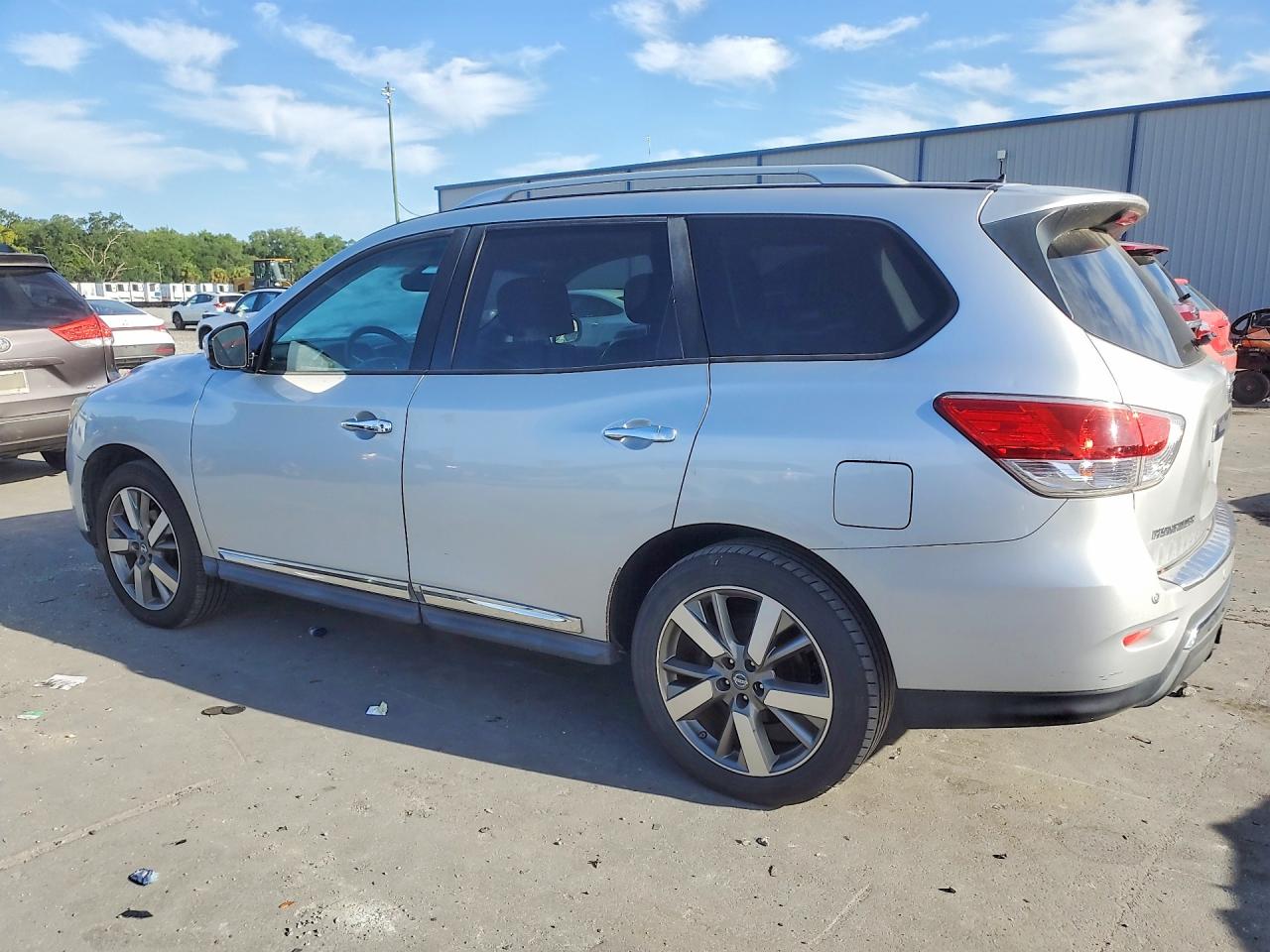 NISSAN PATHFINDER 2013 — 3