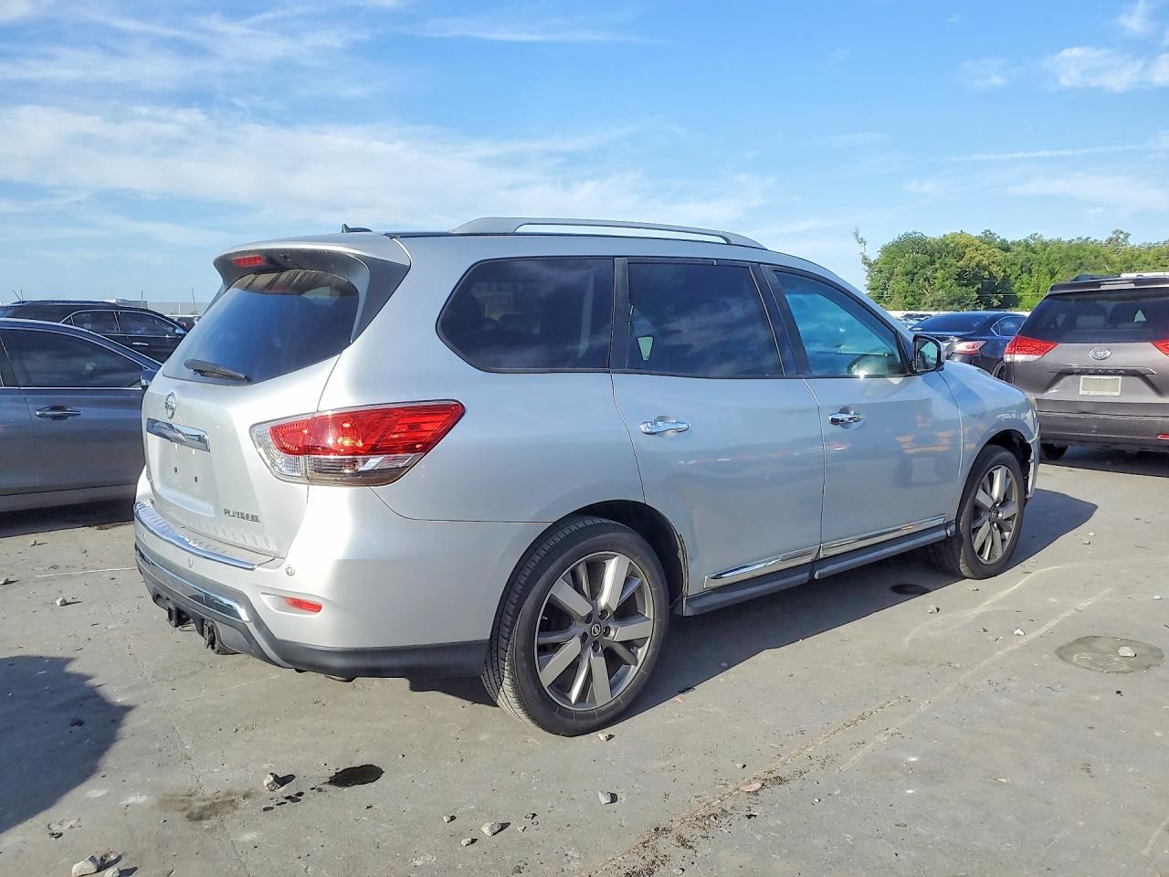 NISSAN PATHFINDER 2013 — 4