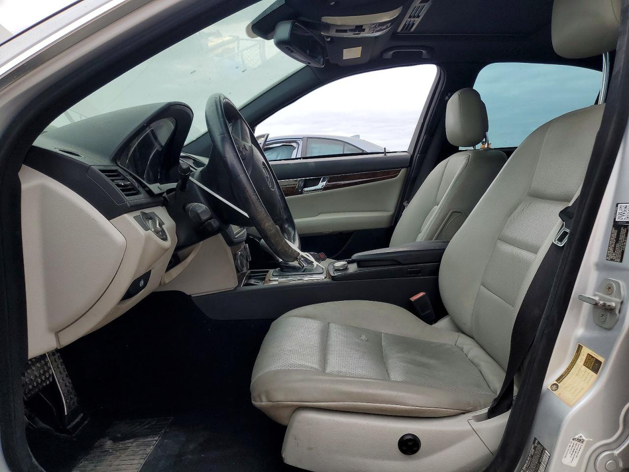 MERCEDES-BENZ C 2010 — 8