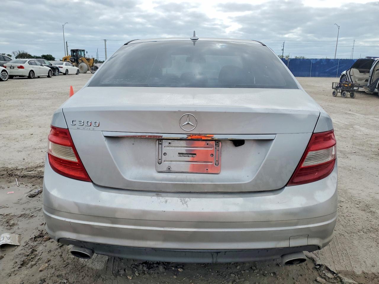 MERCEDES-BENZ C 2010 — 7
