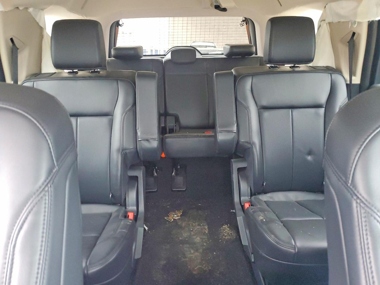 FORD EXPEDITION 2024 — 11