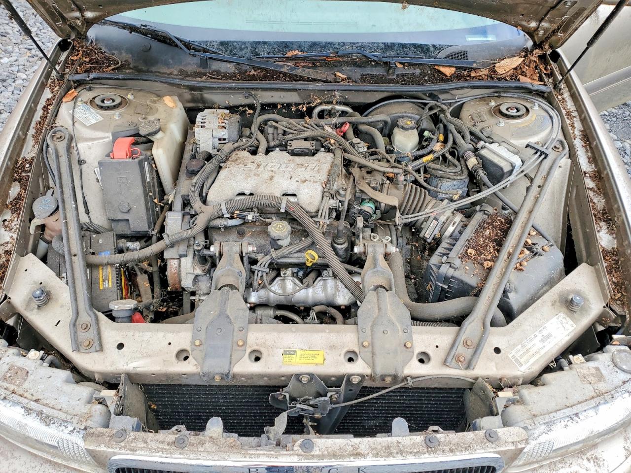 BUIC CENTURY 2001 — 12
