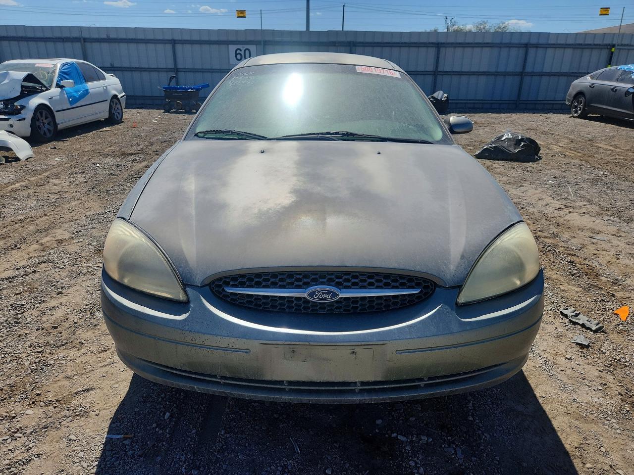 FORD TAURUS 2002 — 6