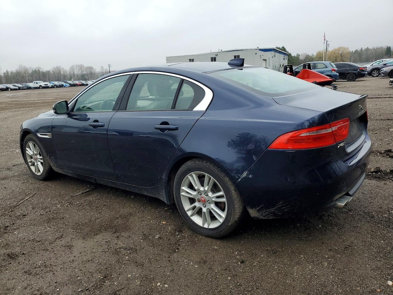 JAGUAR XE 2017 — 3