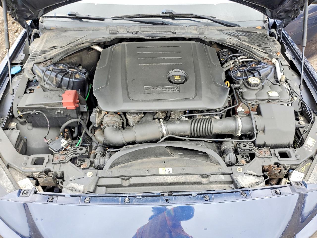 JAGUAR XE 2017 — 12