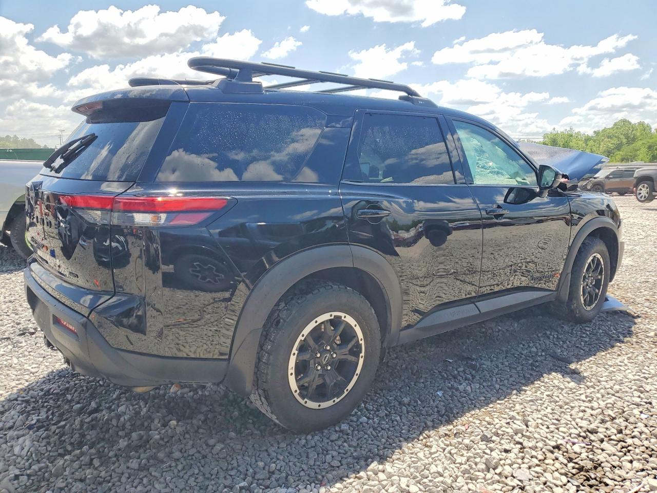 NISSAN PATHFINDER 2024 — 4