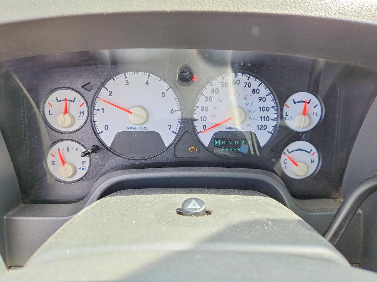DODGE RAM 1500 2007 — 10