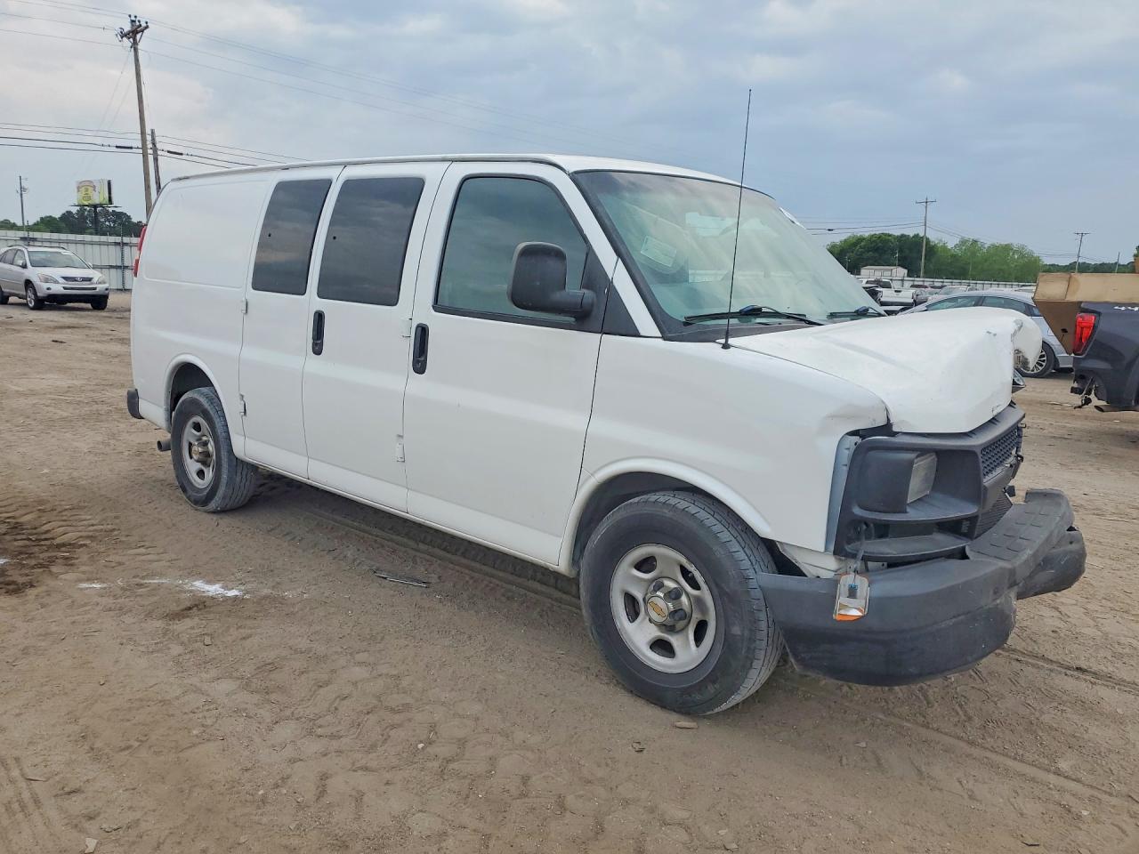 CHEVROLET EXPRESS G1500 2004 — 5