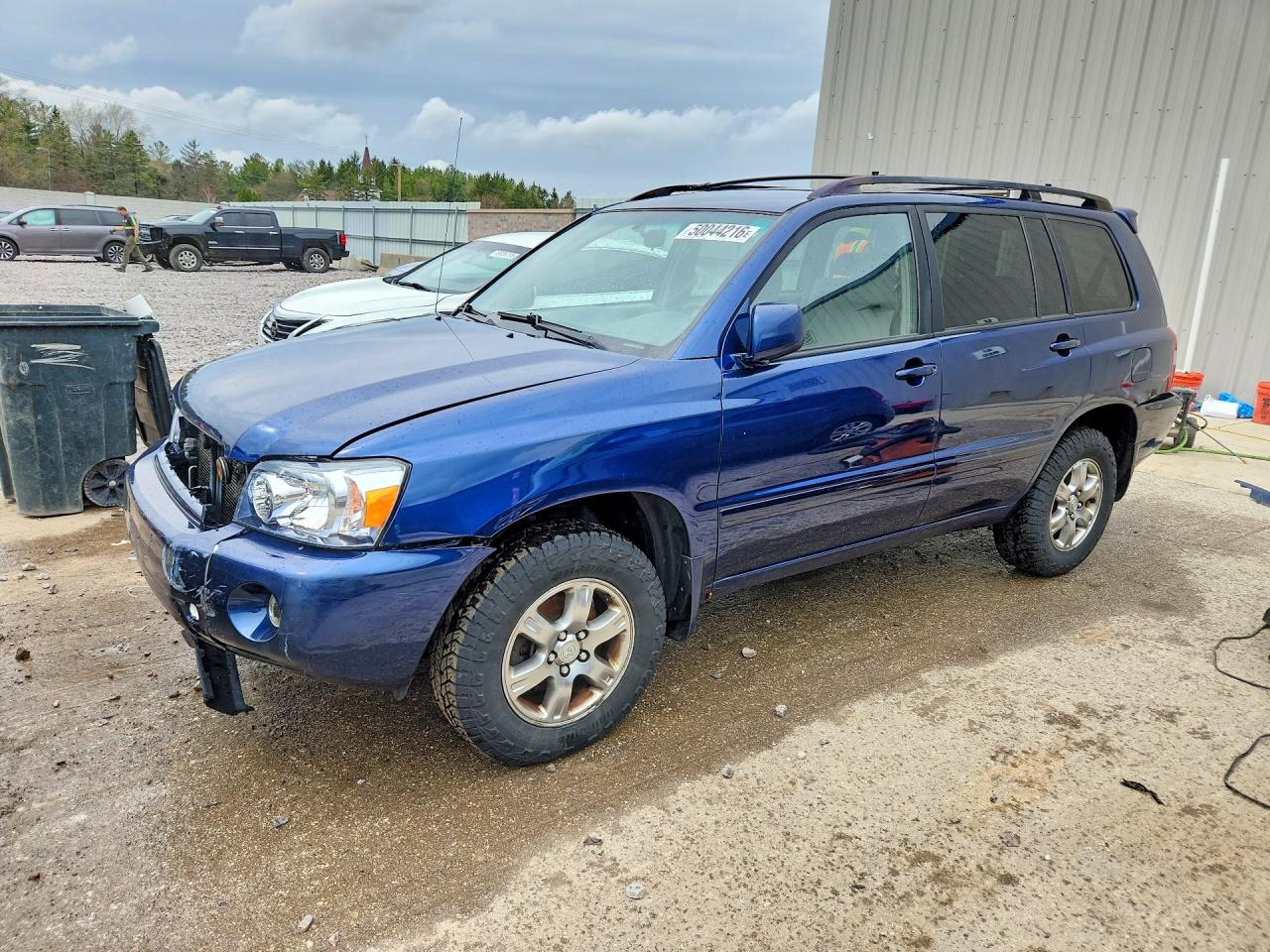 TOYOTA HIGHLANDER 2004 — 2