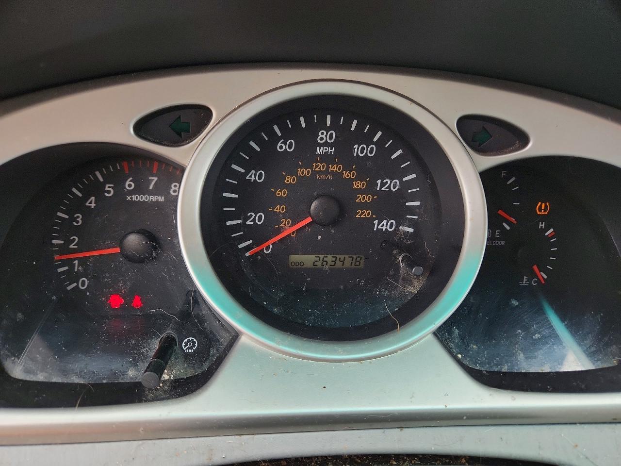 TOYOTA HIGHLANDER 2004 — 10