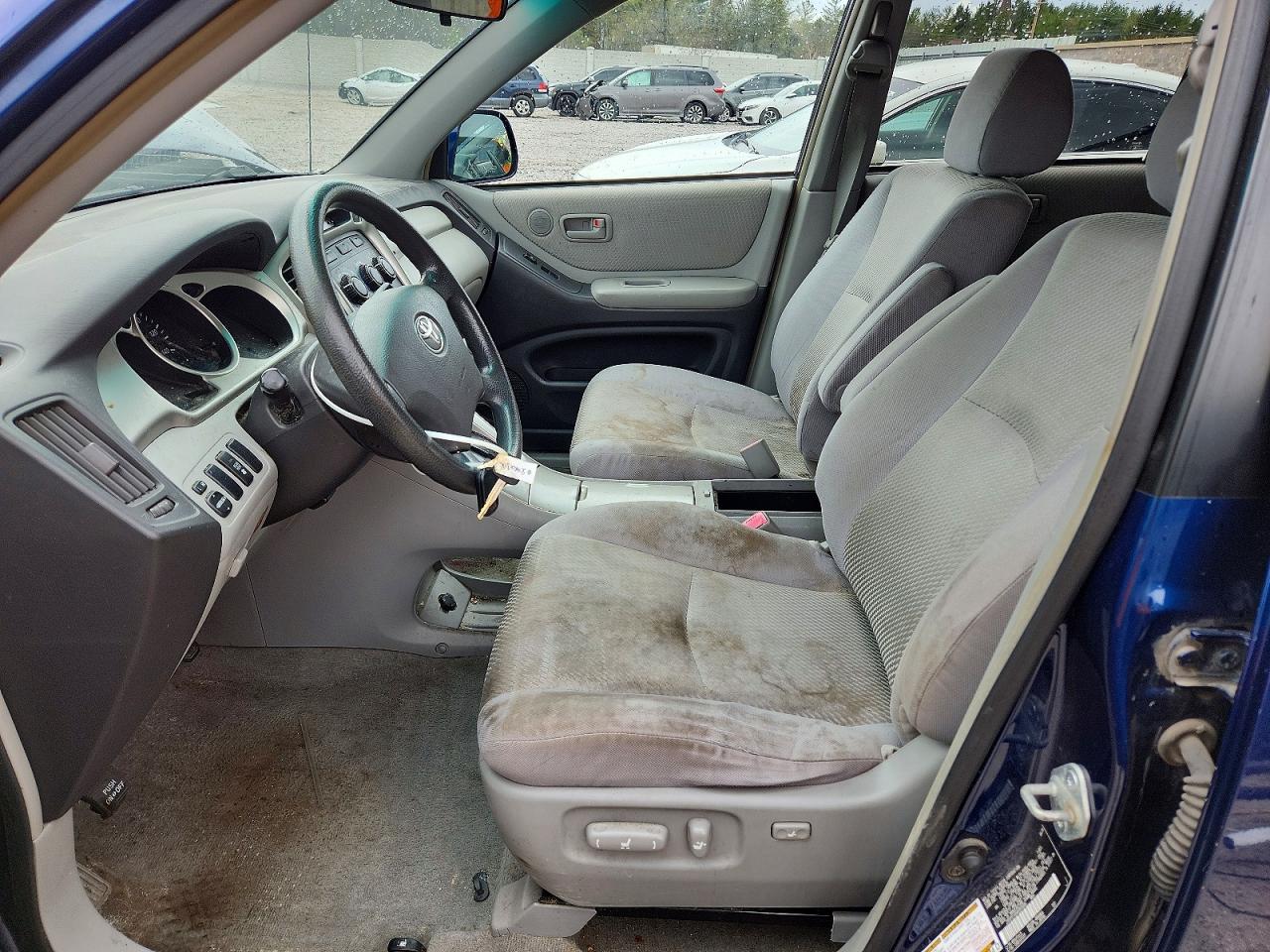TOYOTA HIGHLANDER 2004 — 8